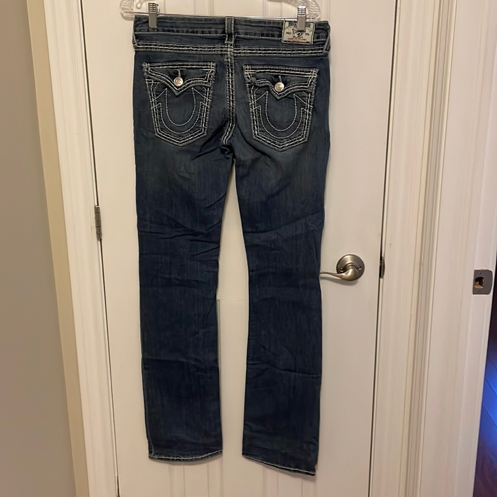 Ladies True Religion straight leg stretch jean size 30